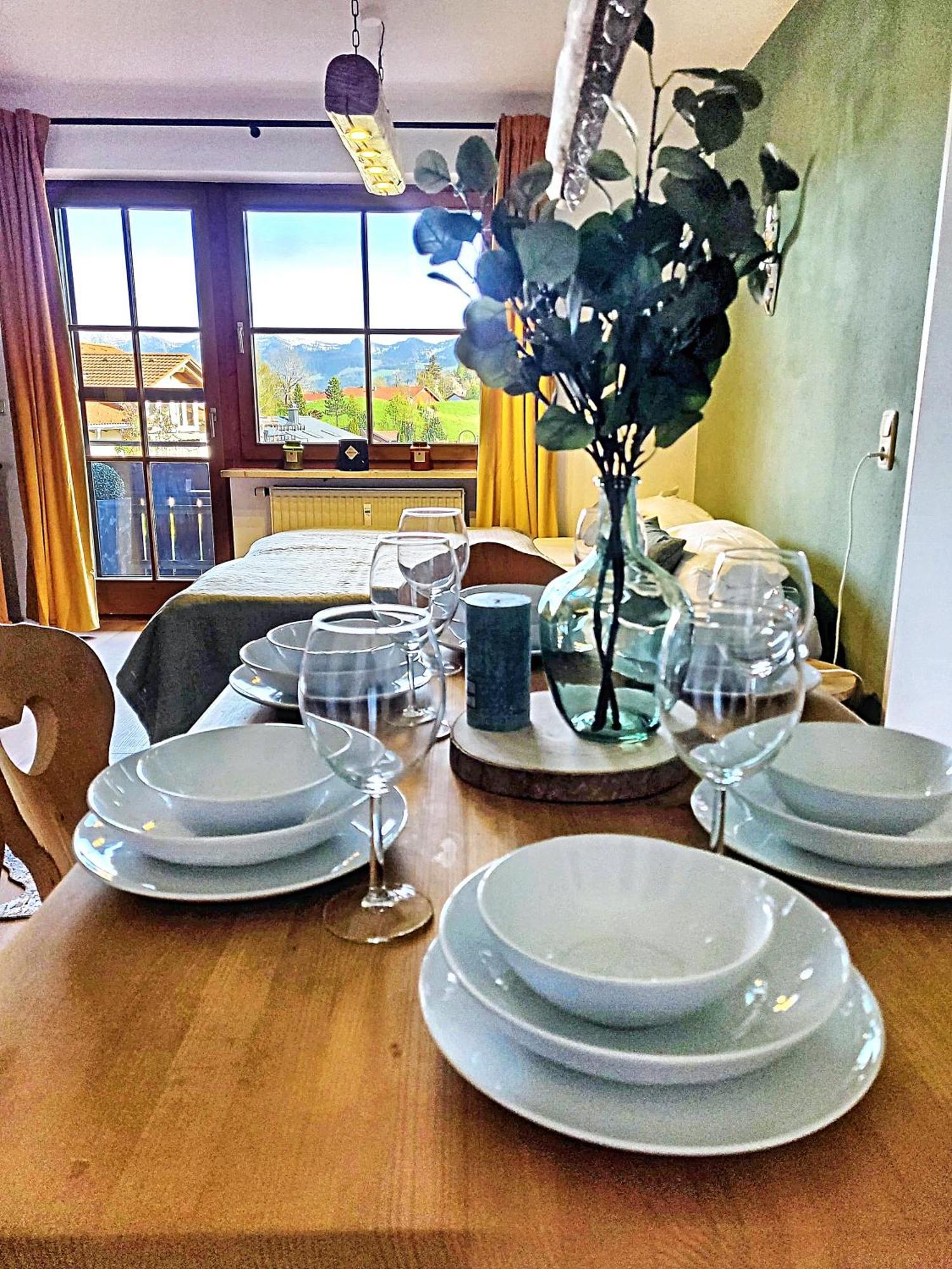 Lindners Hideaways - Bergnest Lodge - Bergblick Fewo 6 Pers Balkon Garten Hund Ski Unterkunft Luftkurort Oberreute Naehe Buchenegger Wasserfaelle Eistobel Bodensee Exterior foto